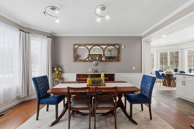 1307 Cross Creek Road, Mahomet, IL 61853