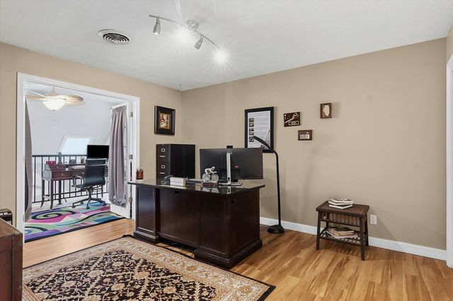 1307 Cross Creek Road, Mahomet, IL 61853