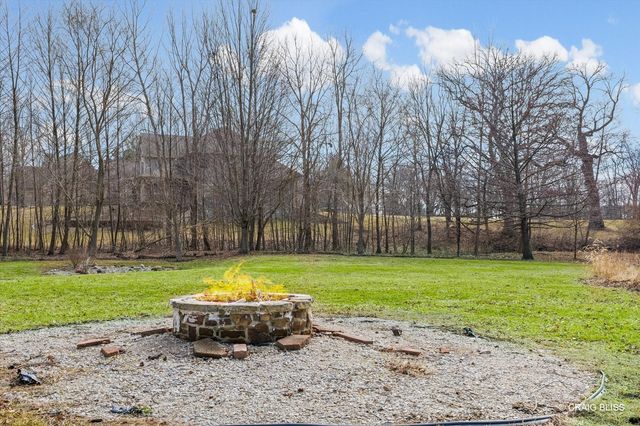 1307 Cross Creek Road, Mahomet, IL 61853