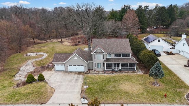 1307 Cross Creek Road, Mahomet, IL 61853