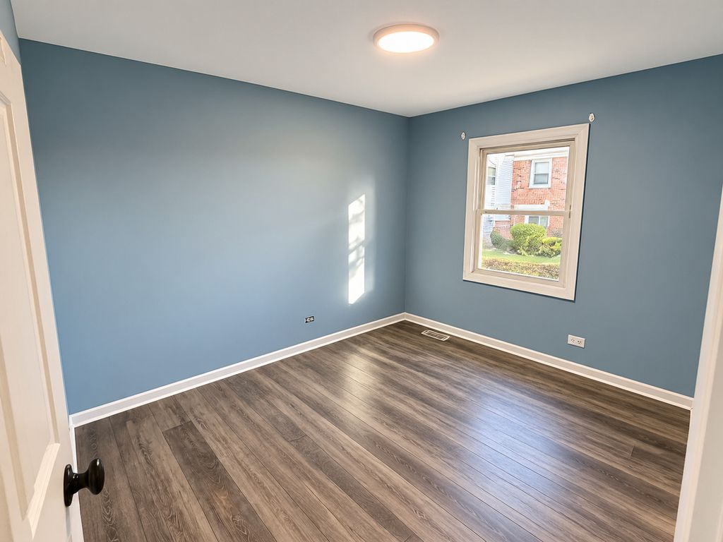 1051 ASHTON Court 1051, Streamwood, IL 60107 — photo 4