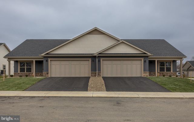 76 GRAINFIELD CT, Martinsburg, WV 25404