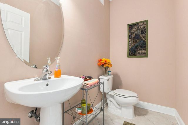 101 CHURCHILL AVE, Somerset, NJ 08873