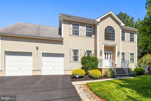 101 CHURCHILL AVE, Somerset, NJ 08873