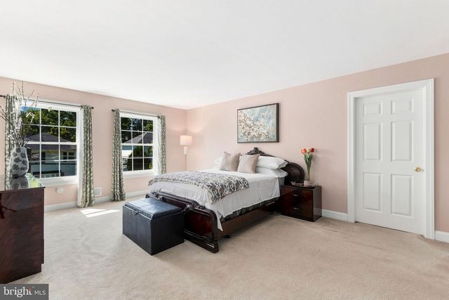 101 CHURCHILL AVE, Somerset, NJ 08873