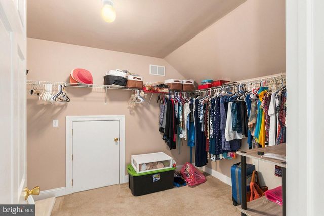 101 CHURCHILL AVE, Somerset, NJ 08873