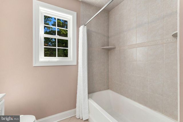 101 CHURCHILL AVE, Somerset, NJ 08873