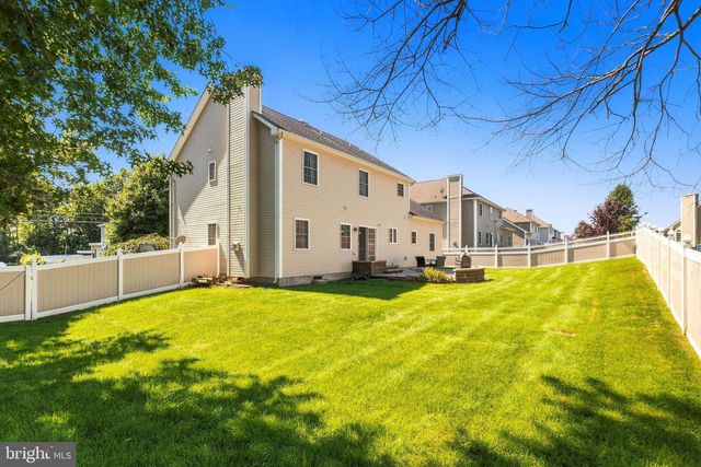 101 CHURCHILL AVE, Somerset, NJ 08873