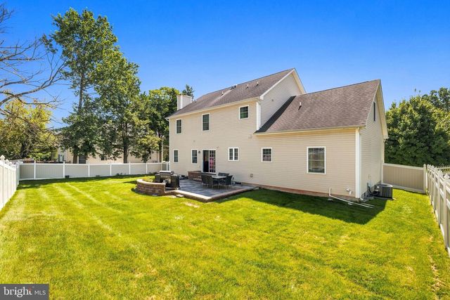 101 CHURCHILL AVE, Somerset, NJ 08873