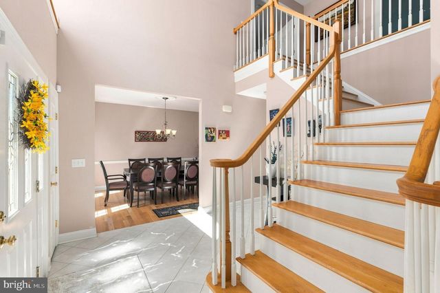 101 CHURCHILL AVE, Somerset, NJ 08873