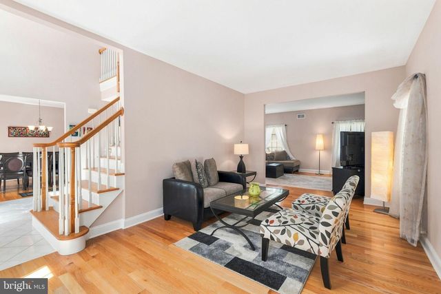 101 CHURCHILL AVE, Somerset, NJ 08873