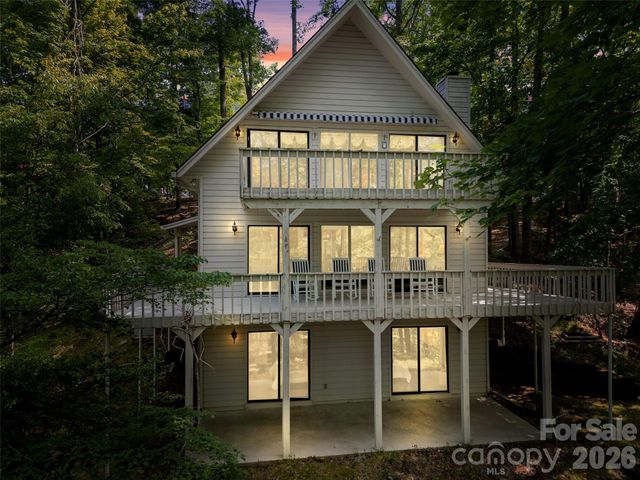 43 Hungryneck Hollow Lane, Saluda, NC 28773