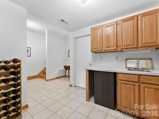 43 Hungryneck Hollow Lane, Saluda, NC 28773