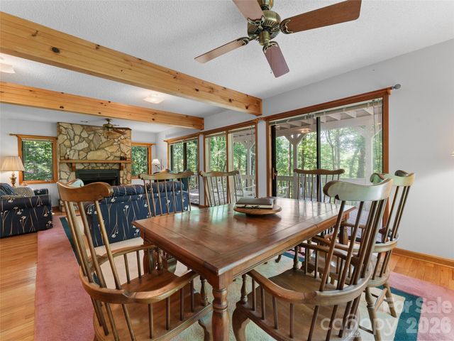 43 Hungryneck Hollow Lane, Saluda, NC 28773