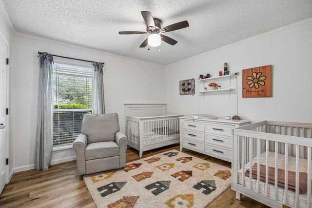 232 NE Shady Oaks Drive, Burleson, TX 76028