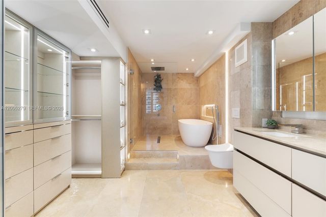 2301 Collins 1011 1011, Miami Beach, FL 33139