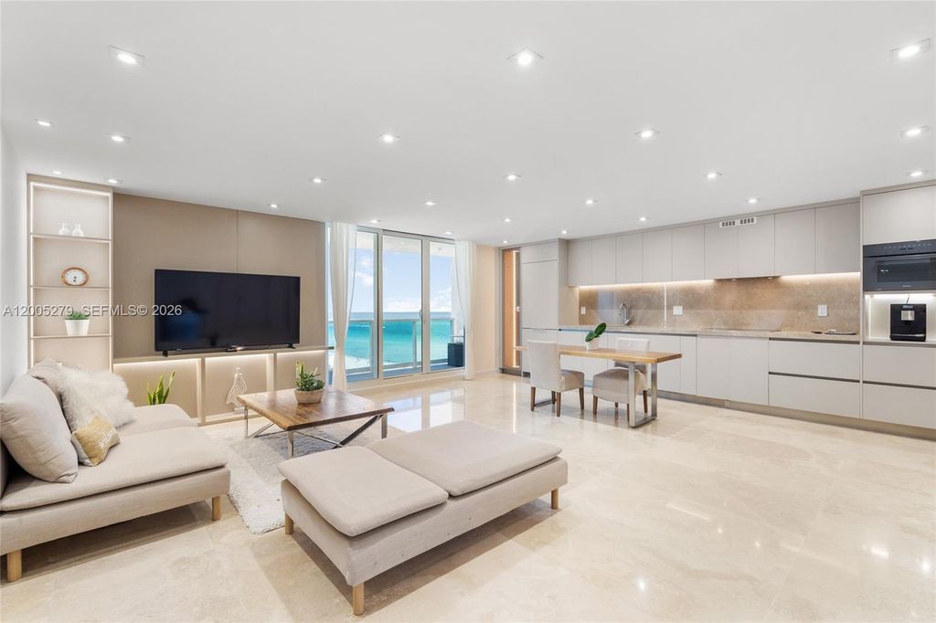 2301 Collins 1011 1011, Miami Beach, FL 33139