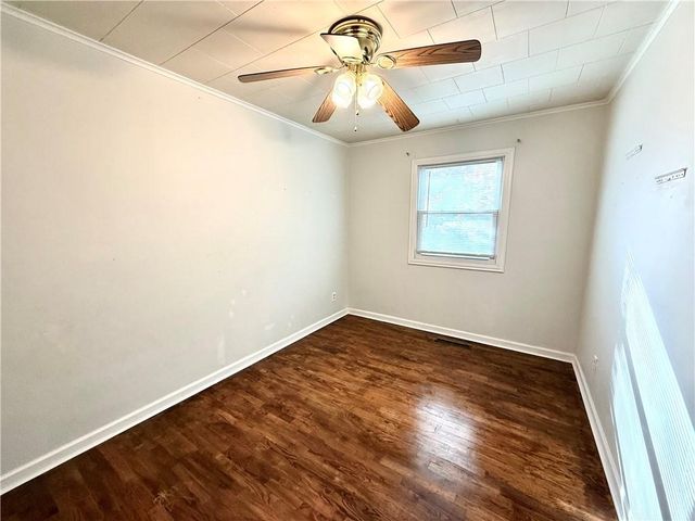 1303 E 3RD Street, Maryville, MO 64468