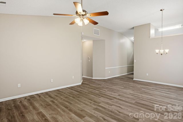 7200 Daerwood Place, Charlotte, NC 28215