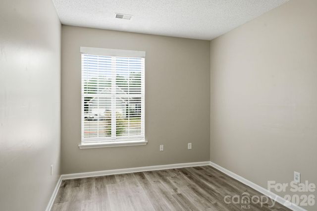 7200 Daerwood Place, Charlotte, NC 28215