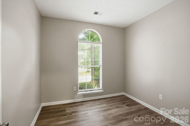 7200 Daerwood Place, Charlotte, NC 28215