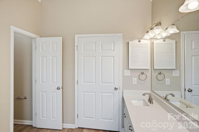 7200 Daerwood Place, Charlotte, NC 28215