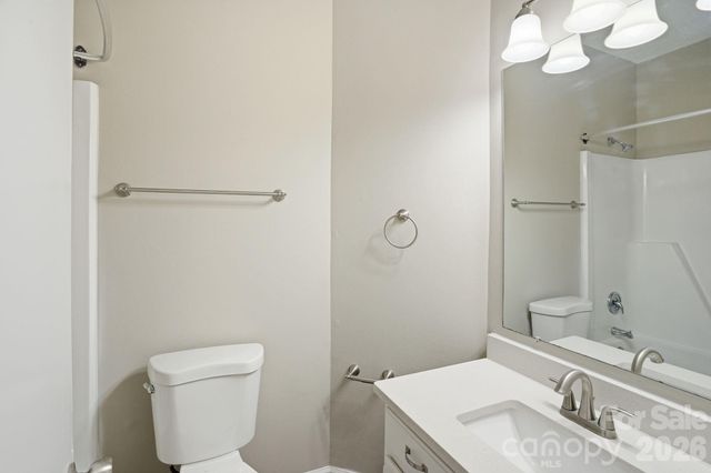 7200 Daerwood Place, Charlotte, NC 28215