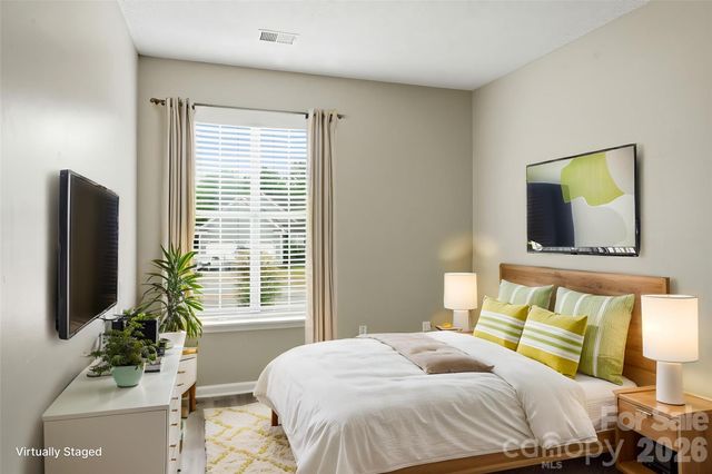 7200 Daerwood Place, Charlotte, NC 28215