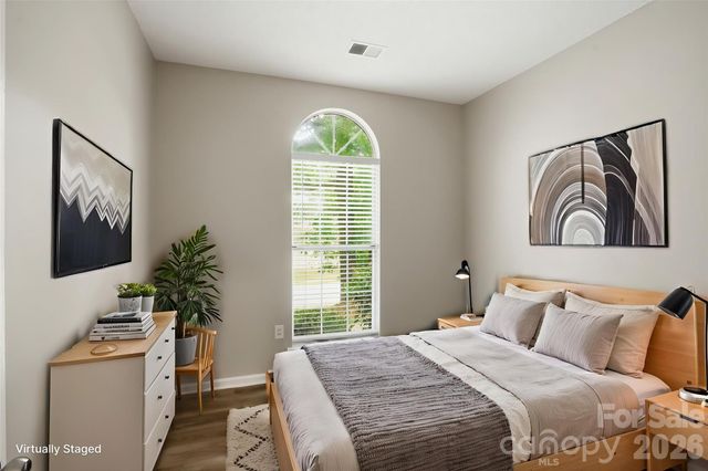 7200 Daerwood Place, Charlotte, NC 28215
