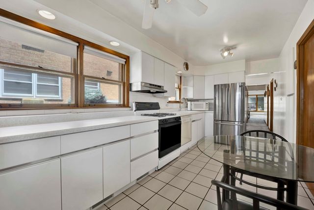 7740 W Belmont Avenue, Chicago, IL 60634
