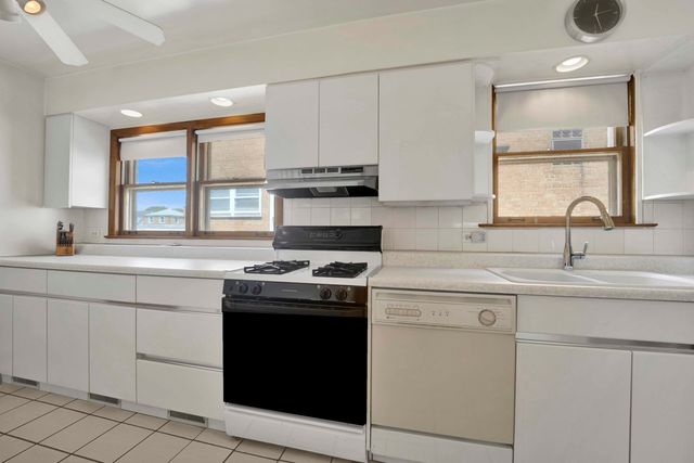 7740 W Belmont Avenue, Chicago, IL 60634