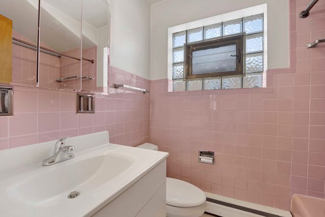 7740 W Belmont Avenue, Chicago, IL 60634