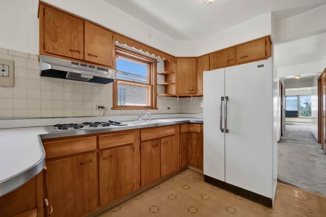 7740 W Belmont Avenue, Chicago, IL 60634