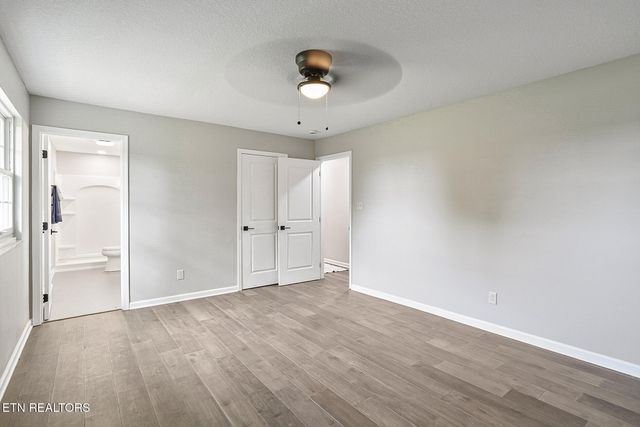 9422 Johnson Rd, Strawberry Plains, TN 37871