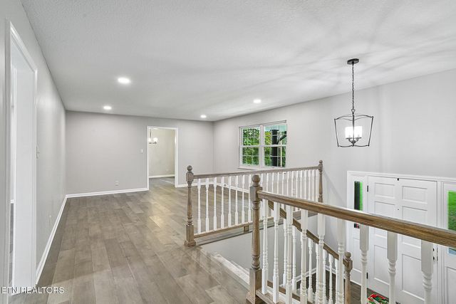 9422 Johnson Rd, Strawberry Plains, TN 37871