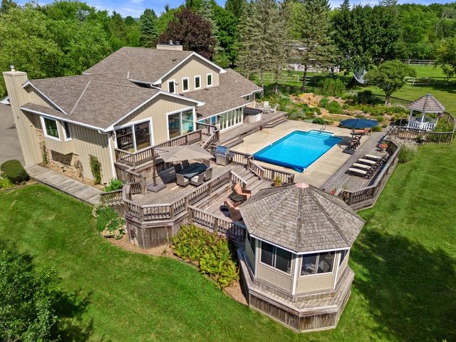 N95W29611 Riverview LANE, Colgate, WI 53017