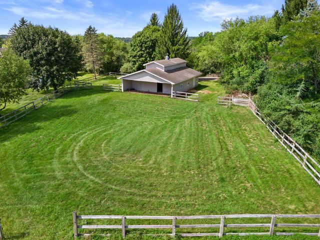 N95W29611 Riverview LANE, Colgate, WI 53017