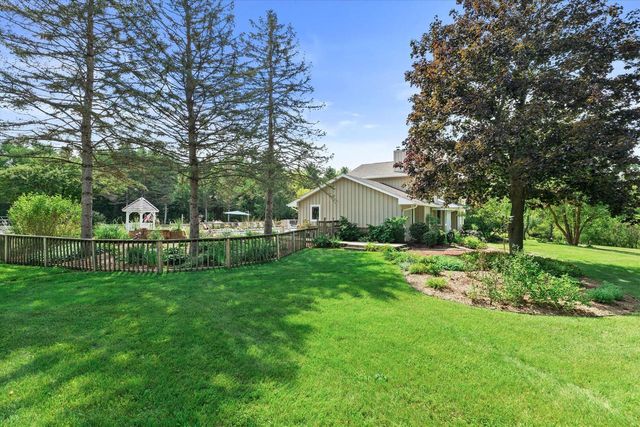 N95W29611 Riverview LANE, Colgate, WI 53017