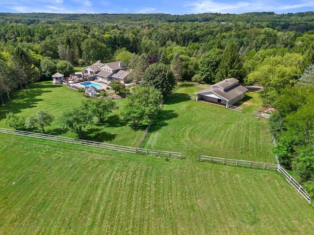 N95W29611 Riverview LANE, Colgate, WI 53017
