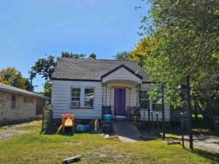 706 SW McKinley, Lawton, OK 73501