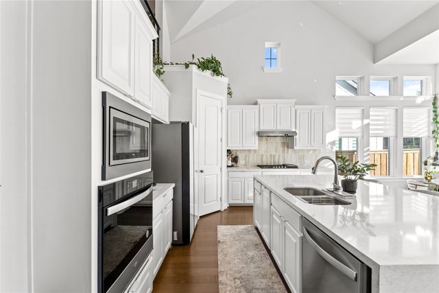 3516 Ithaca Street, Corinth, TX 76208