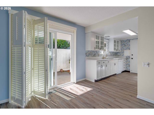 16655 Sw KING CHARLES Ave, King City, OR 97224