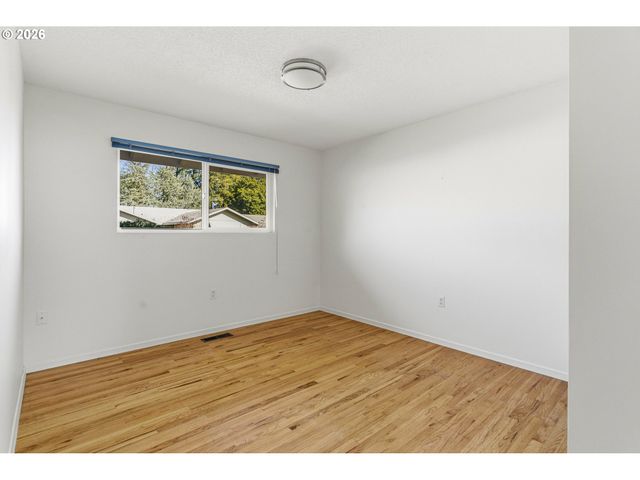 16655 Sw KING CHARLES Ave, King City, OR 97224