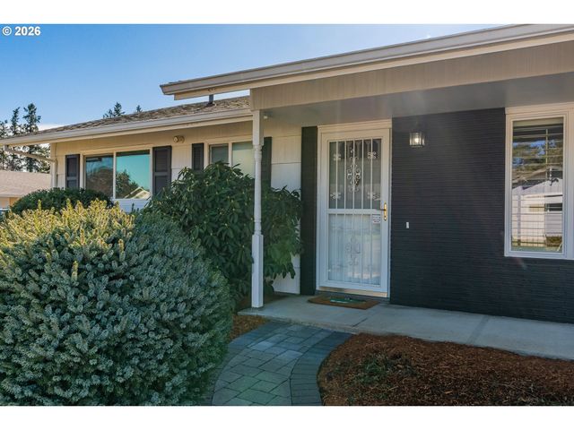 16655 Sw KING CHARLES Ave, King City, OR 97224