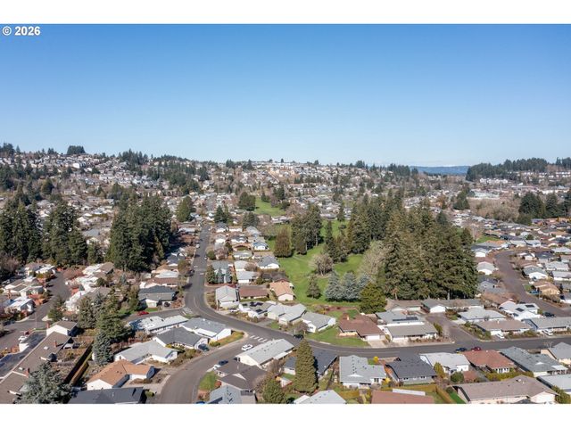 16655 Sw KING CHARLES Ave, King City, OR 97224