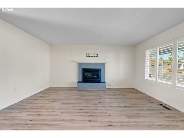 16655 Sw KING CHARLES Ave, King City, OR 97224
