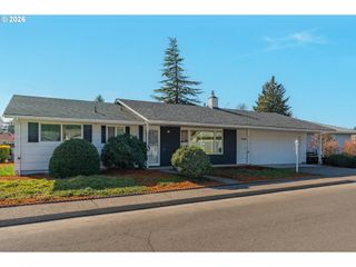 16655 Sw KING CHARLES Ave, King City, OR 97224