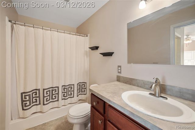 3161 Kneeland Circle, Howell, MI 48843