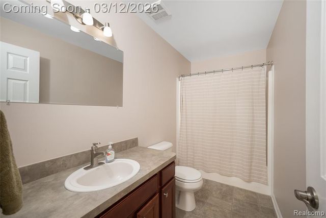 3161 Kneeland Circle, Howell, MI 48843