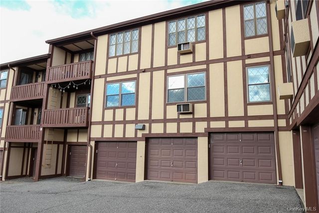 564 Sierra Vista Lane, Valley Cottage, NY 10989